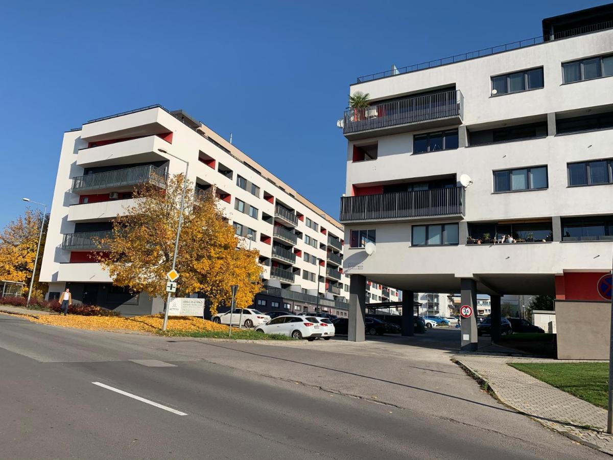 Boru Suite - Luxury Apartment Banská Bystrica Extérieur photo